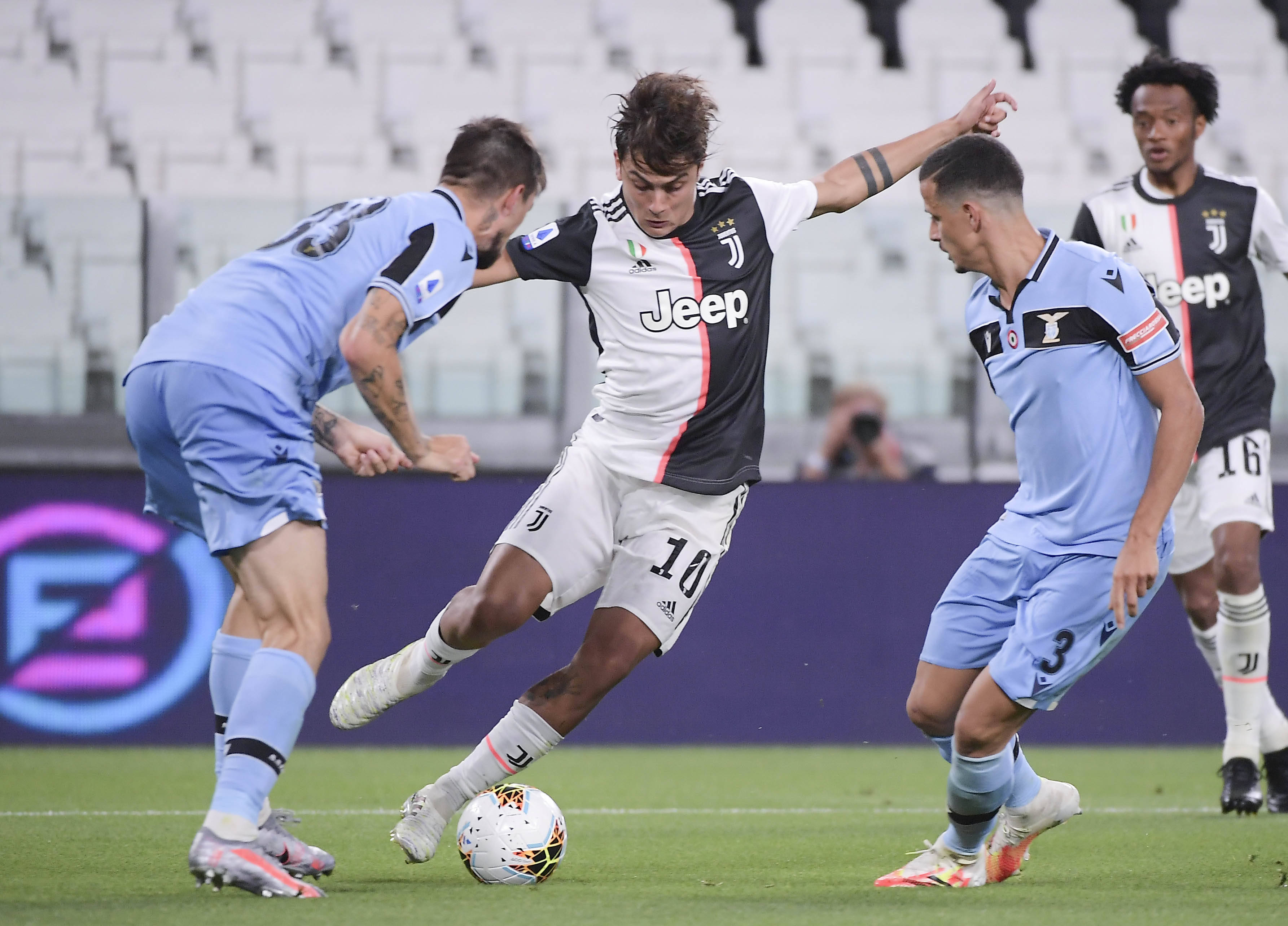 银行或代理 银行或代理