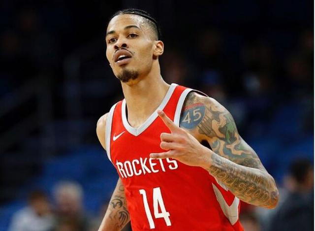 样在欧洲举 样在欧洲举