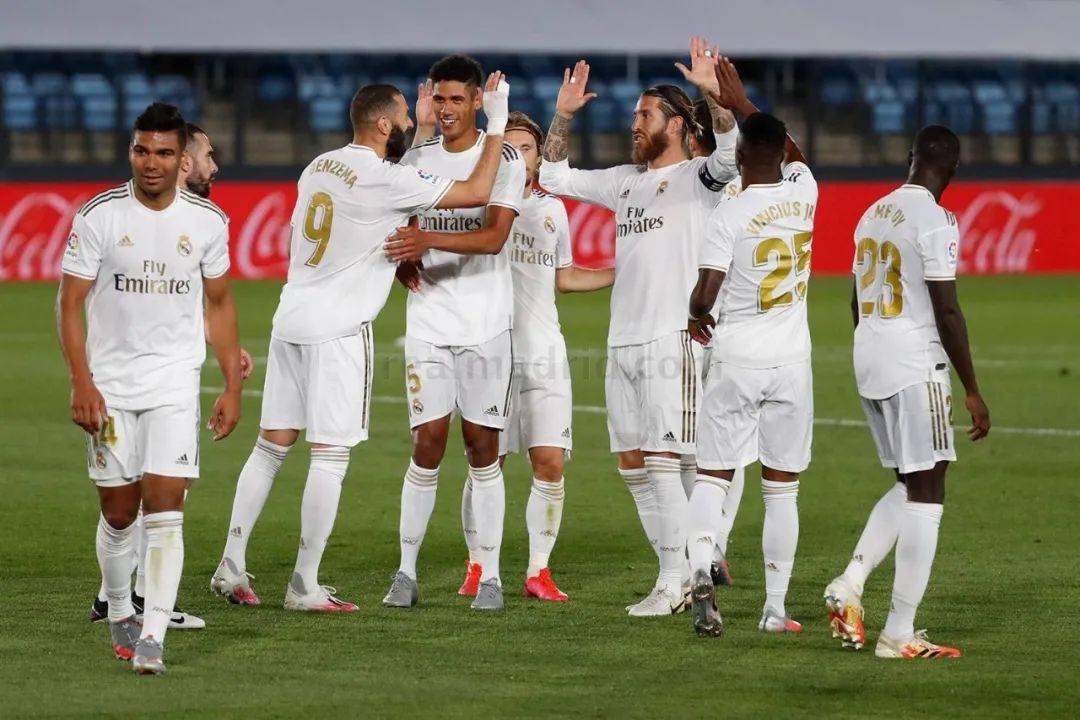 税的高度依 税的高度依